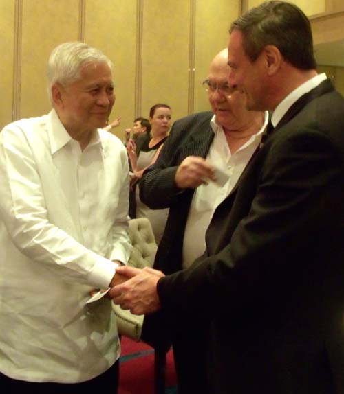 Albert del Rosario, Secretary of Foreign Affairs, Republic of the Philippines Gerard Mc Keon, Publisher, Black Tie International Magazine.Photos by: &nbsp;LiLibeth T. Pongos