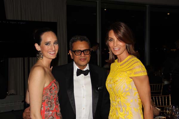 Malu Edwards, Naeem Khan, Mar Flores.  Photo by:  Micky Hurly
