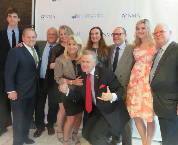 Honoree, Rod Gilbert, Gary Swanson, Benefit Committe, Rita Cosby, Benefit Committee, Tomaczek Bednarek, Benefit Committee, Cindy Marinangel,, Benefit Committee, Errol Rappaport, Gala Chair, Gary Springer Gala Chair. Photo by: Joyce Brooks/Blacktiemagazine.com