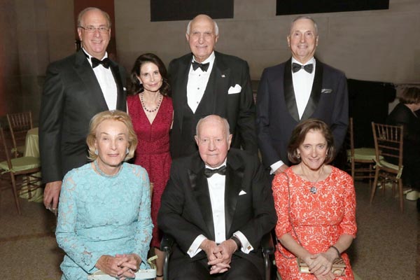 Lawrence and Lori Fink, Ken and Elaine Langone, Robert I. Grossman, MD, Dean and CEO of NYU Langone, Elisabeth J. Cohen, MD, and honoree Thomas S. Murphy at the 2017 Violet Ball