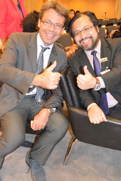 Thumbs up for the event from Malko Ebers (New York Business Consultants LLC) and Timothy To (Post-Crisis counseling Network, Hong Kong)