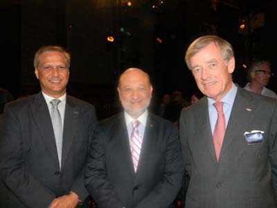 Tarzeno Cirkens Chairman Curacao Tourist Boad, Nasser Hakim Minister of Economy of Curacao, Ben Droste liet-Gen ret. Strategic Command Commander in Chief, Royal Netherlands