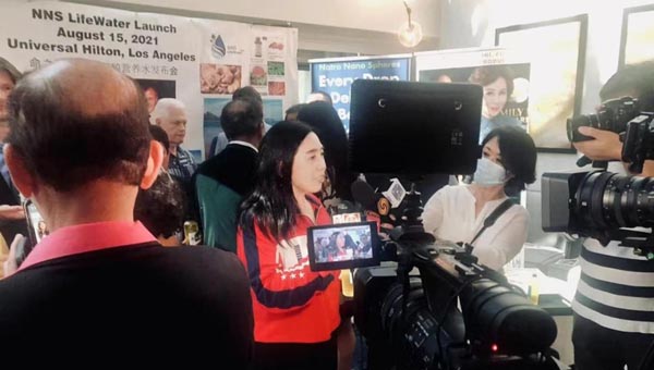 Dr. Jannie Yi introduced MXQ NNS LifeWater to the Press